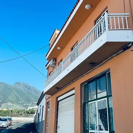 Avenida 52 A Los Llanos De Aridane